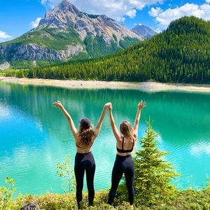 Meet your Posher, Adi